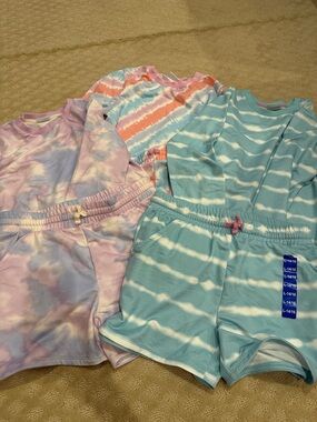 32 cool Kids Tie-Dye Sweatshirt and Short Pajama Set - set of 3